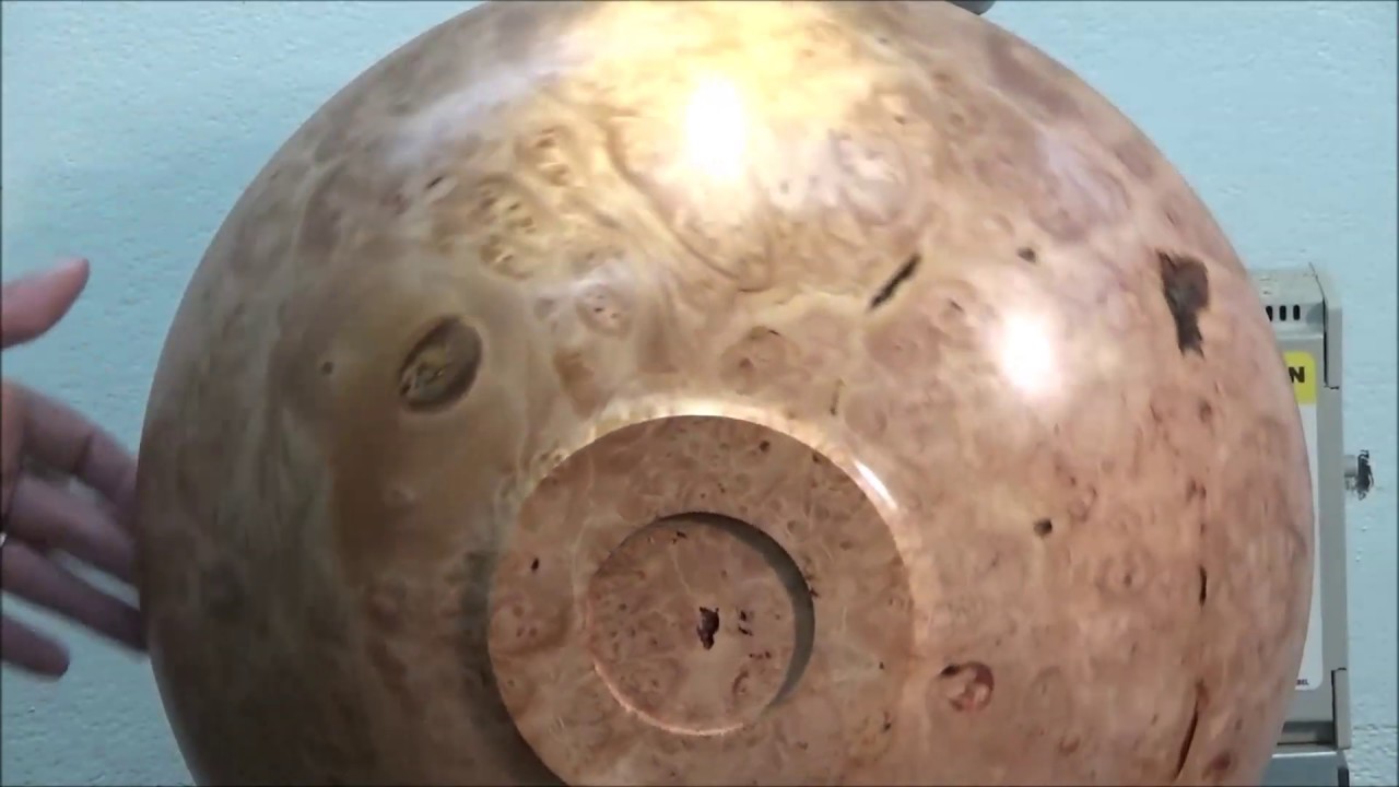 Turning a Maple Burl Bowl with Jimmy Clewes Part 3