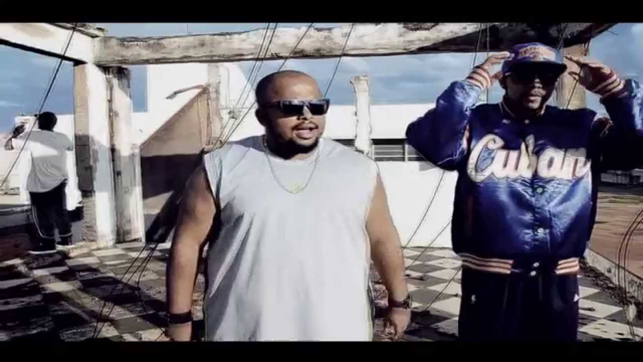 Novo Cen&aacute;rio - Me Livrou do Mal part. Jhonatan Alastro [Clipe Oficial]