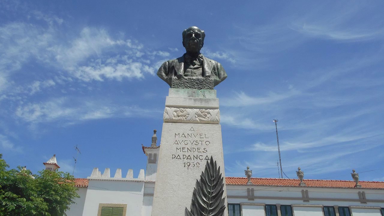 Reguengos és uma Poesia - Vítor Pisco