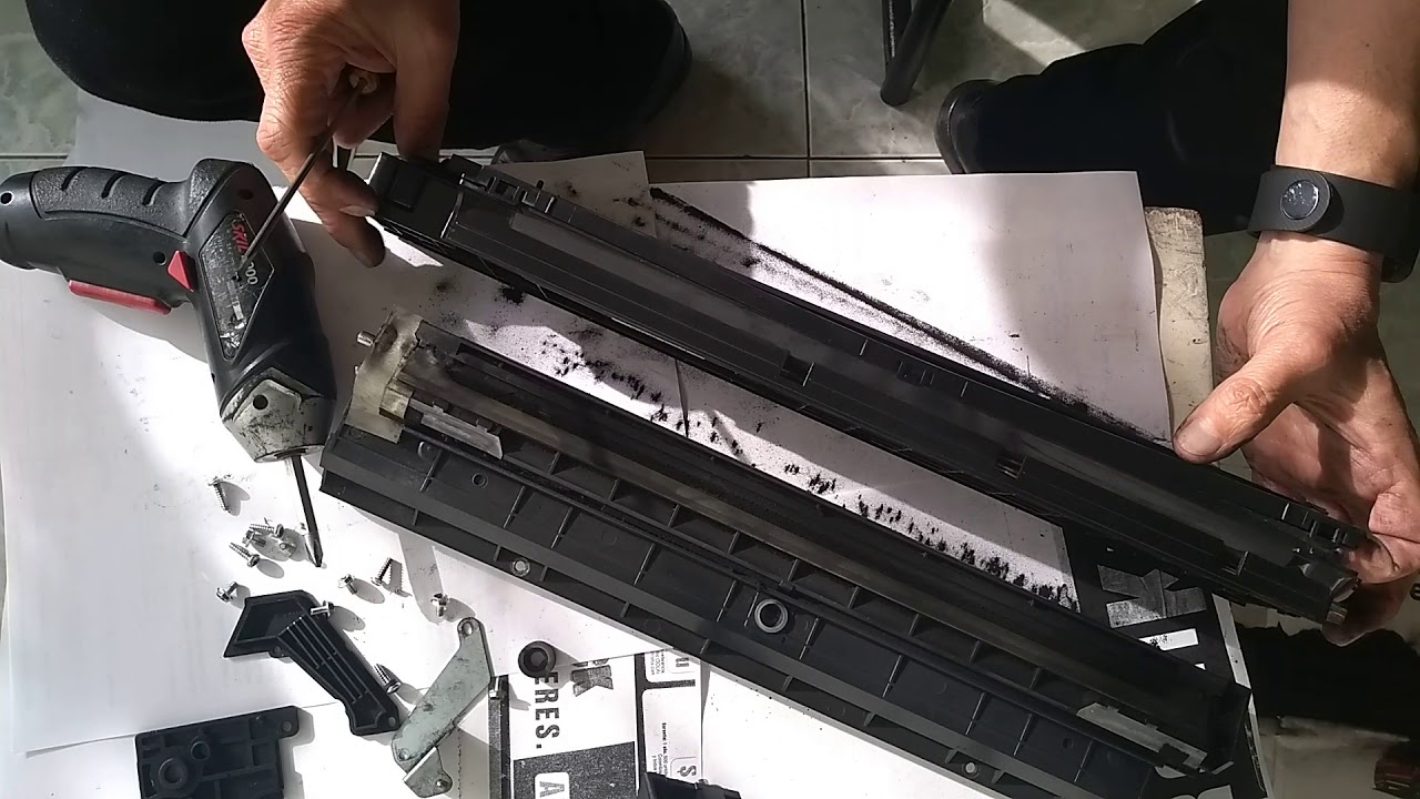 Ricoh MP 2550 MP 2851 MP 3351 MP 2000 agrega toner aún teniendo toner y se bloquea