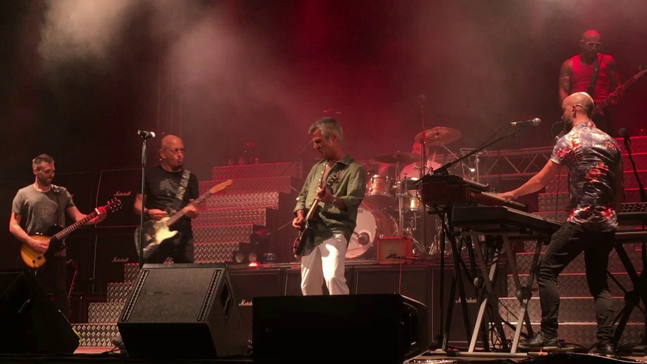 Enrico Ruggeri ☆ Superstar (Live)