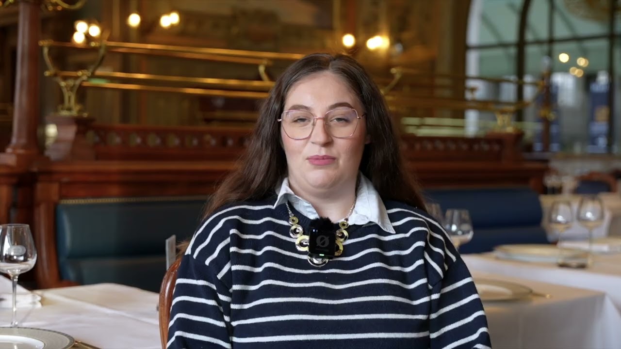 TEA TIME spécial au Train Bleu pour les femmes de l'association La Maison de Tom Pouce