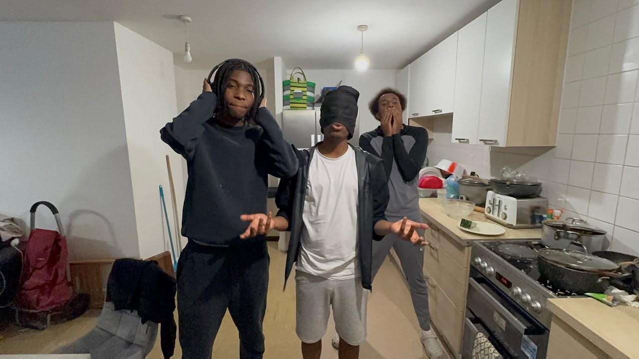 BLIND DEAF AND MUTE COOKING CHALLENGE PIZZA EDITION
