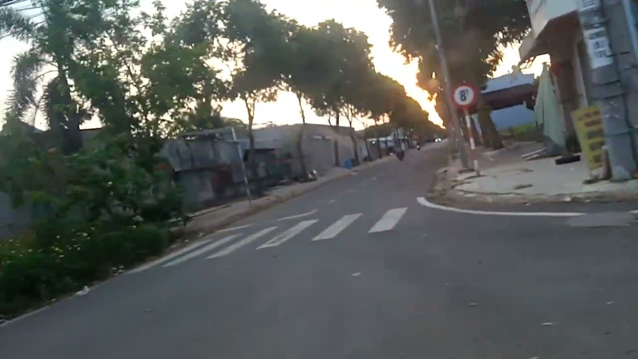 Đi xe ô tô 