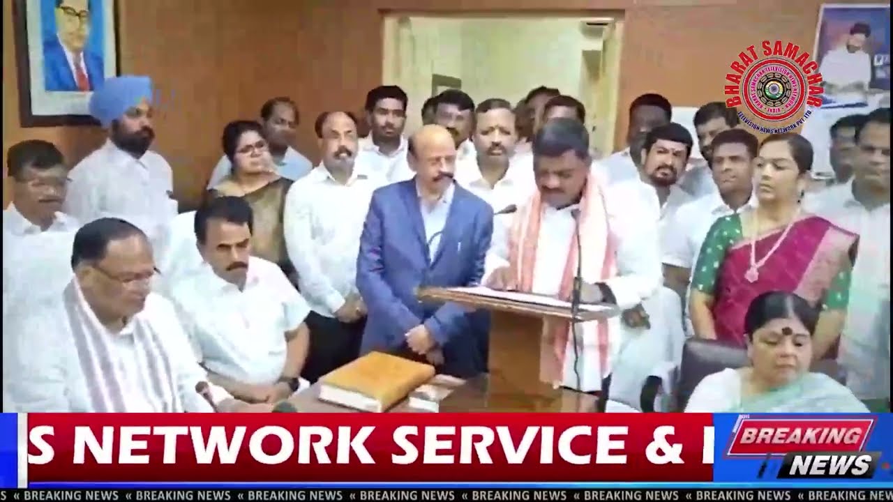 Teenmaar Mallanna Takes Oath As MLC