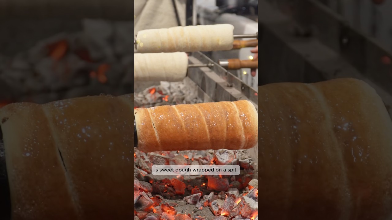 🇭🇺🎄BEST X-Mas market FOOD: HUNGARIAN CHIMNEY CAKE ❤️ 