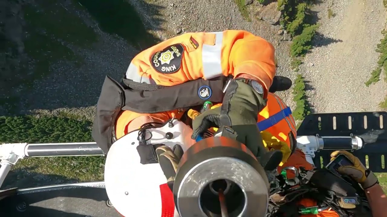 PCT Hiker Hoist Evacuate Near Alaska Lake, WA
