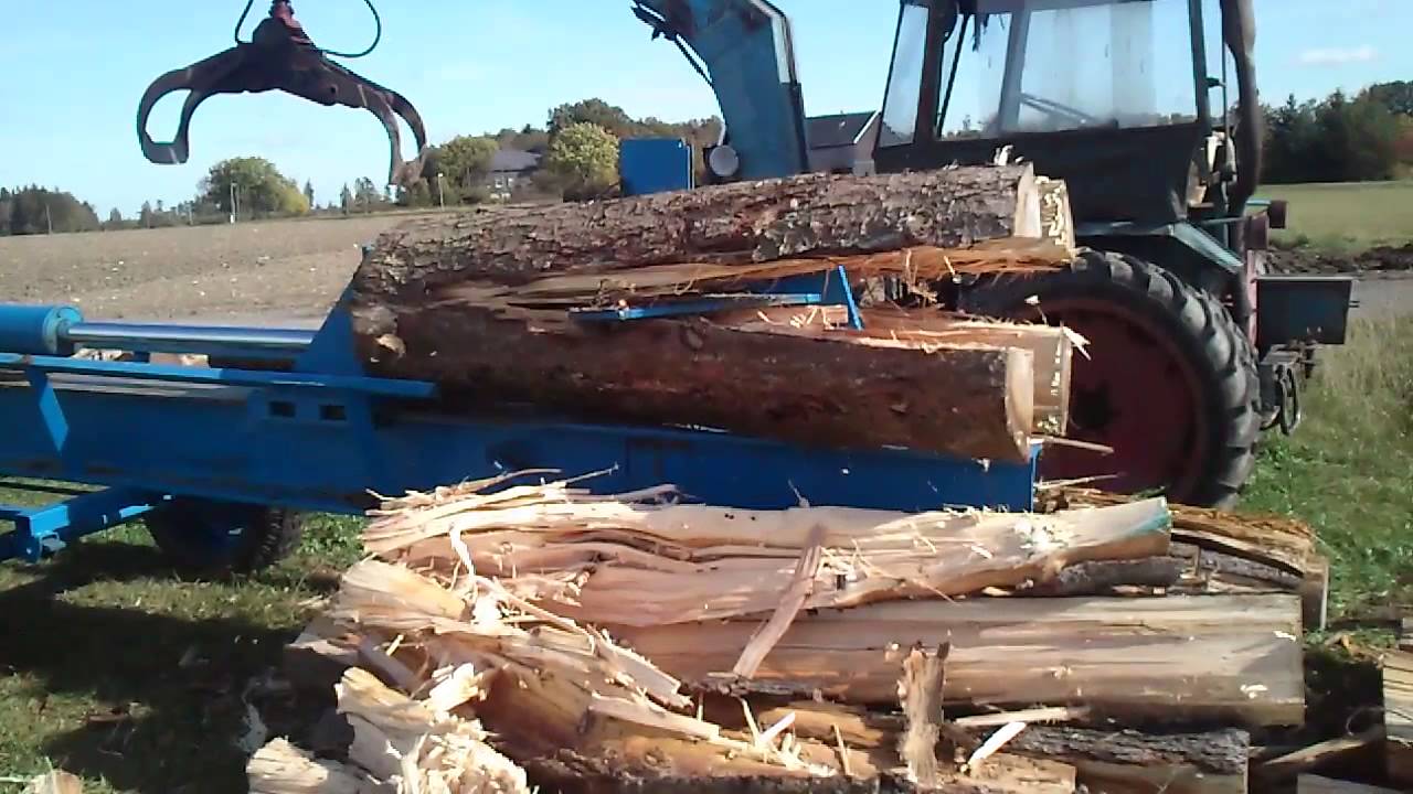 Holzspalter Liegendspalter 40 tonnen 2,5 meter 2/3 mit T157 bestückt