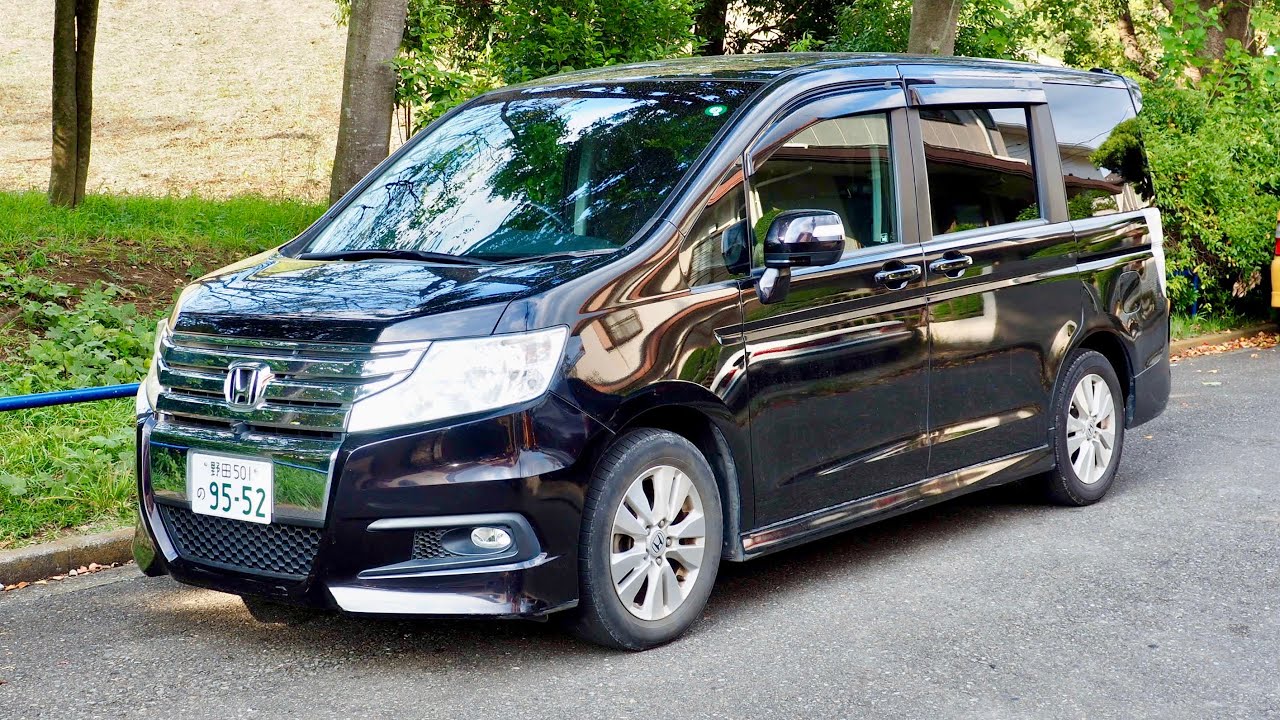 Обзор покупки Honda Stepwagon Spada Z 2010 года (импорт из Великобритании) на японском аукционе