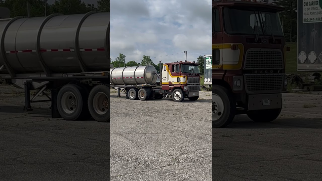 Vintage Ford 9000 Cabover Semi Hooked Up To a Tanker Trailer.