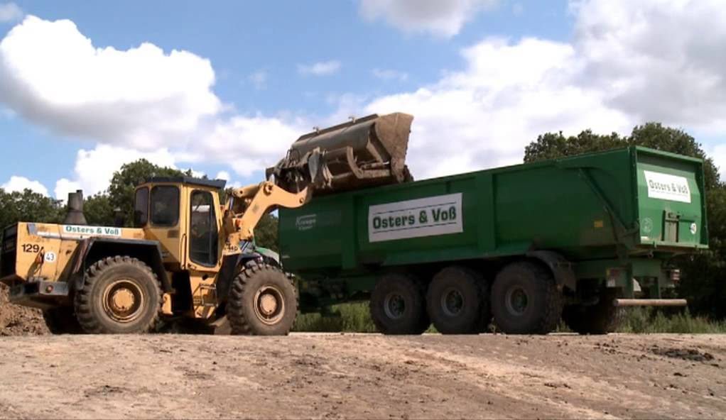 Klärschlamm Transport mit Krampe Big Body 900 und Fendt 936 Vario