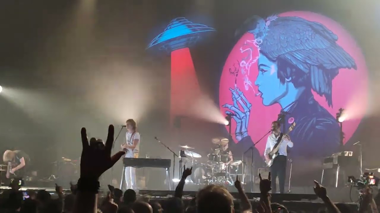 Los Zigarros - Disparame (trozo) - Movistar Arena (Madrid)