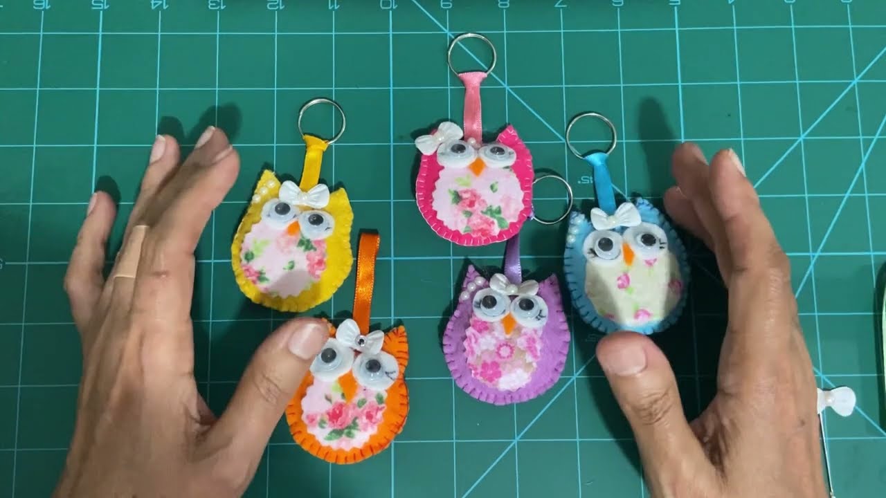 Como Fazer Chaveiro Corujinha de Retalhos de Feltro! #artesanato  #chaveiro #diylembrancinhas #diy