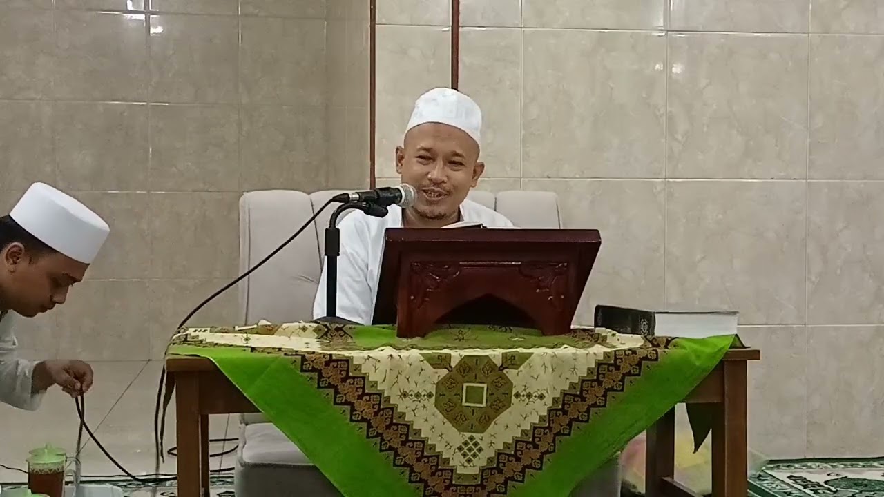 (Eps 1) Ngaji Muwatto (Riwayat Ibnul Qosim) | KH. Sholahuddin Munshif