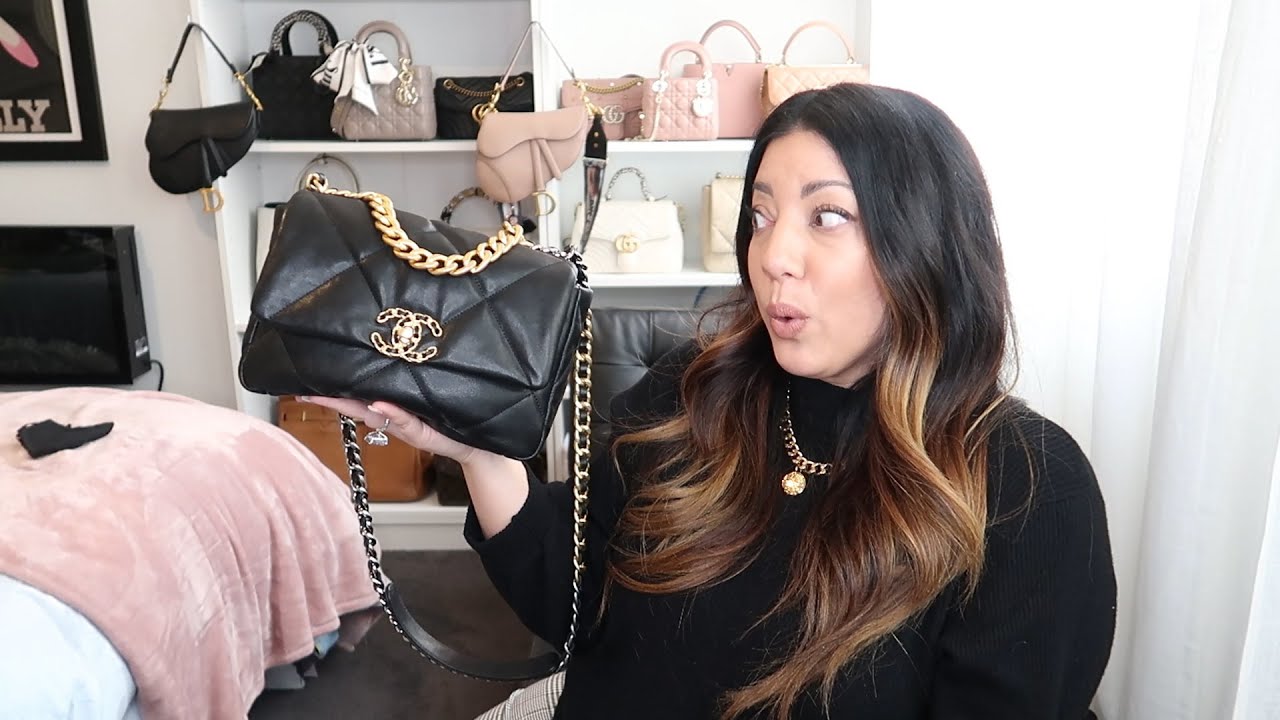 CHANEL 19 FLAP BAG BLACK UNBOXING | Naomi Peris
