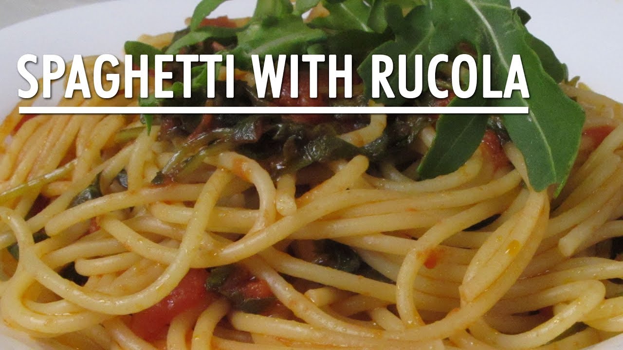 Spaghetti with rucola - italian way to prepare pasta