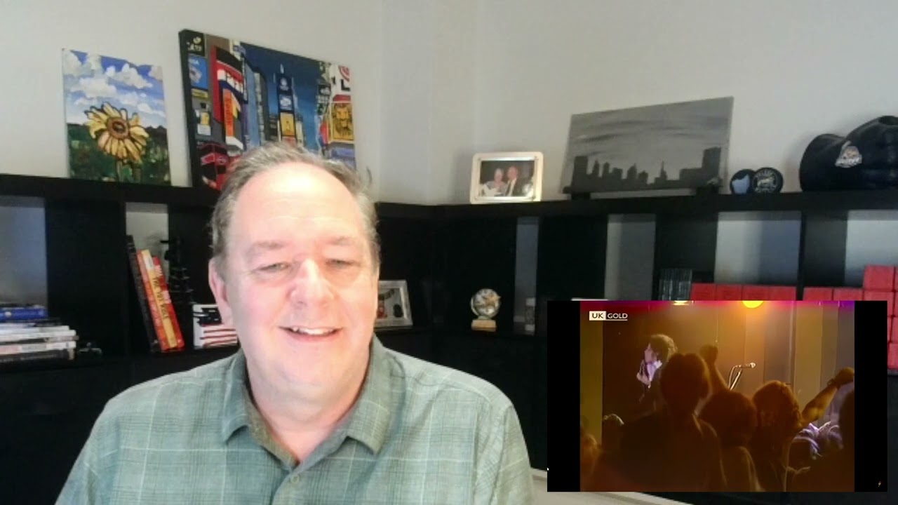 REACTION - 1978 AC/DC - Sin City (Live - Rock Goes To College - Essex University)