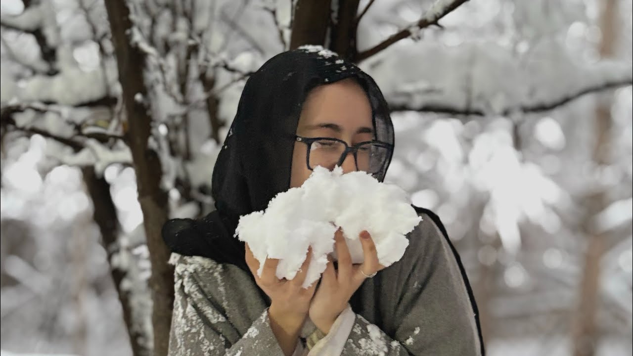 First snowfall in Ladakh ( full winter vibes)🤯