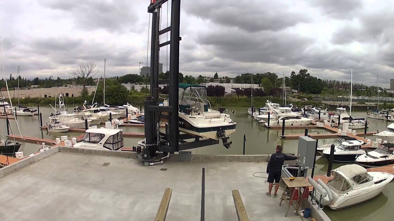 Milltown Marina Dry Stack Moorage