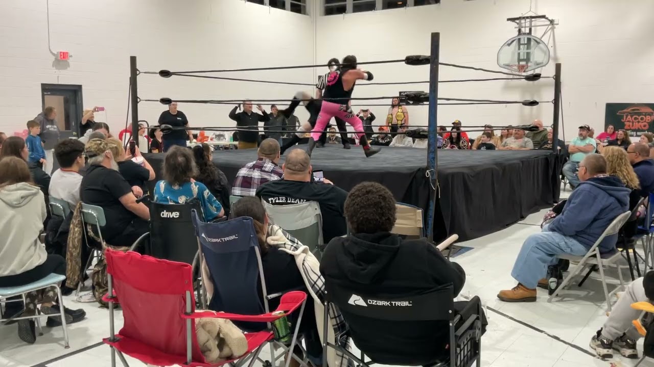Justin Hardy with Paul Buchanan v The Cadillac Cowboy Steve Burns