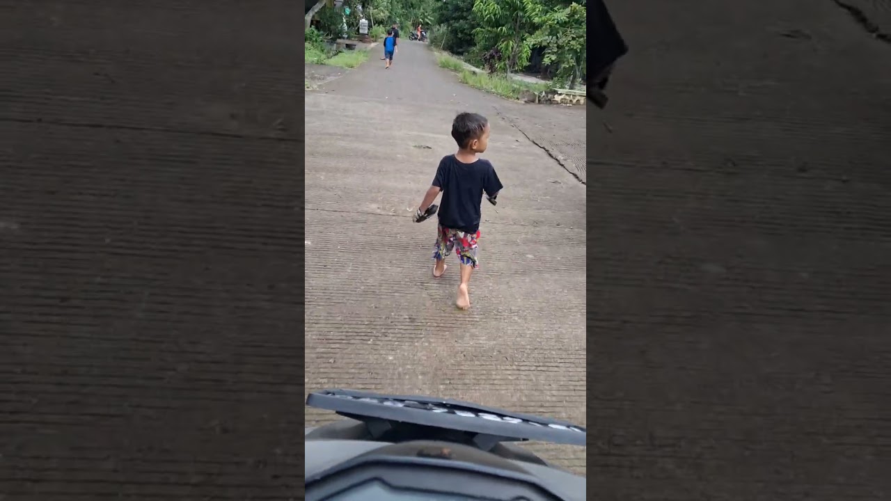 Edisi momong Bocil