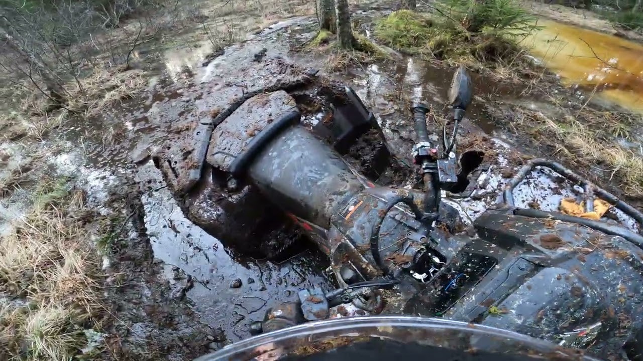 Loncin 1000 Xwolf MUD offroad in deep mud and ice #loncin #atv #offroad