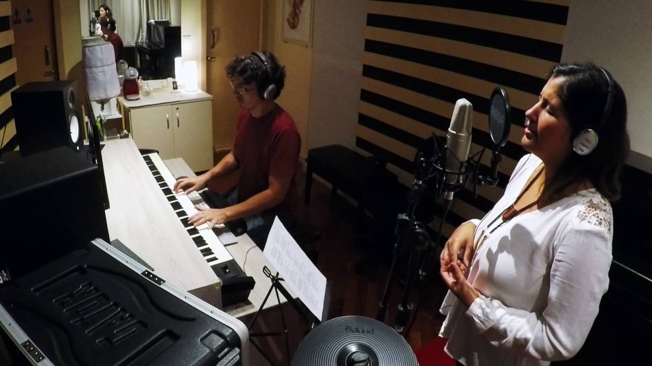 Tocando em Frente (Almir Sater/Renato Teixeira) - Lívia Itaborahy e Rodrigo Lana
