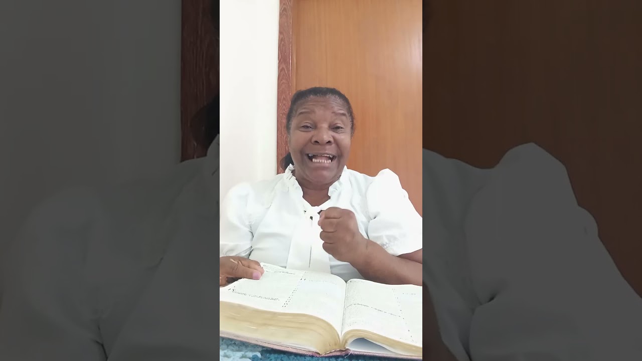 Manhã gloriosa de oração orando por todos em nome de Jesus Cristo 🙏🏿❤️☺️