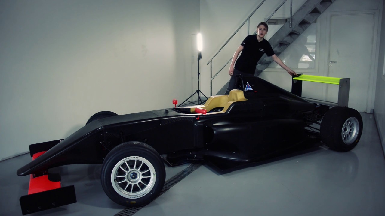 Frederik Vesti 2017 - Formula 4