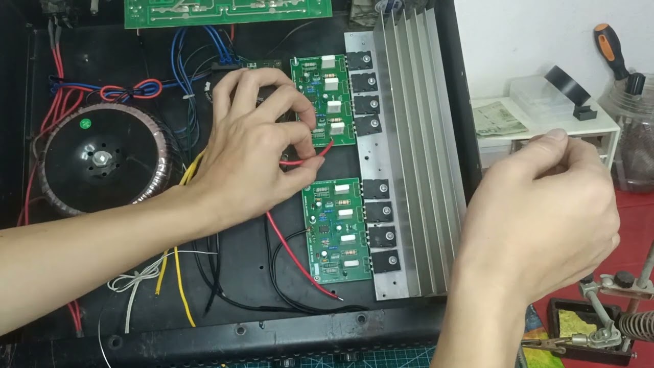 ประกอบเพาเวอร์แอมป์ 741