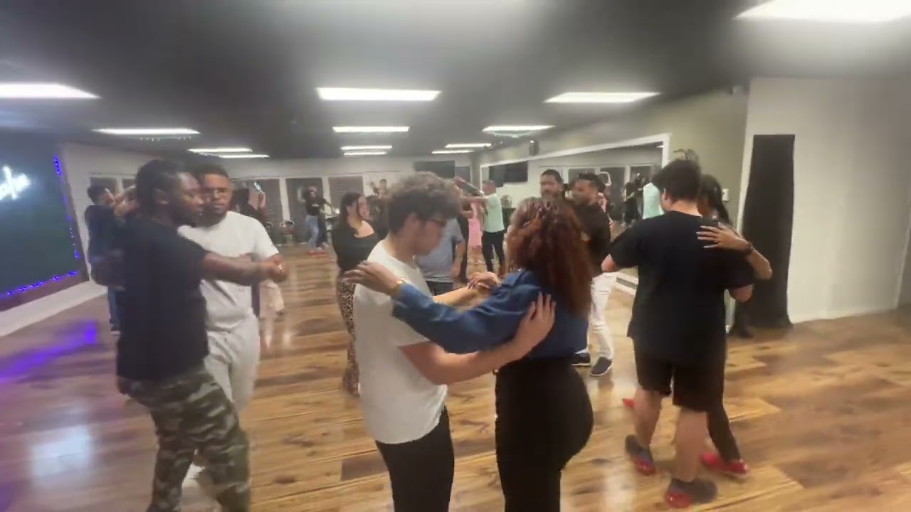 Salsa Dance Steps For Beginners- Salsa Xtreme Class