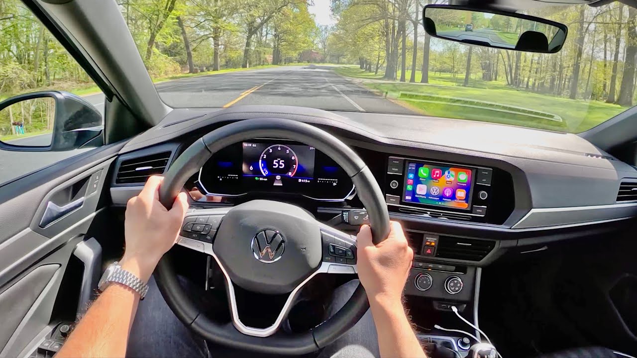 Volkswagen Jetta Sport 2023 года (6-ступенчатая МКПП) — впечатления от вождения от первого лица