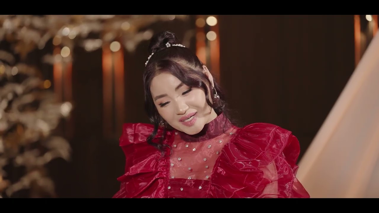 Ulaan Hatsart & Suhbaatar - Hairaar Uyatai Horvoo (Official Music Video)
