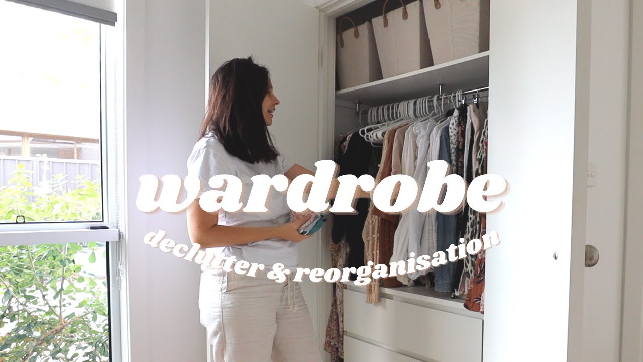Decluttering and reorganising my wardrobe for pregnancy & postpartum
