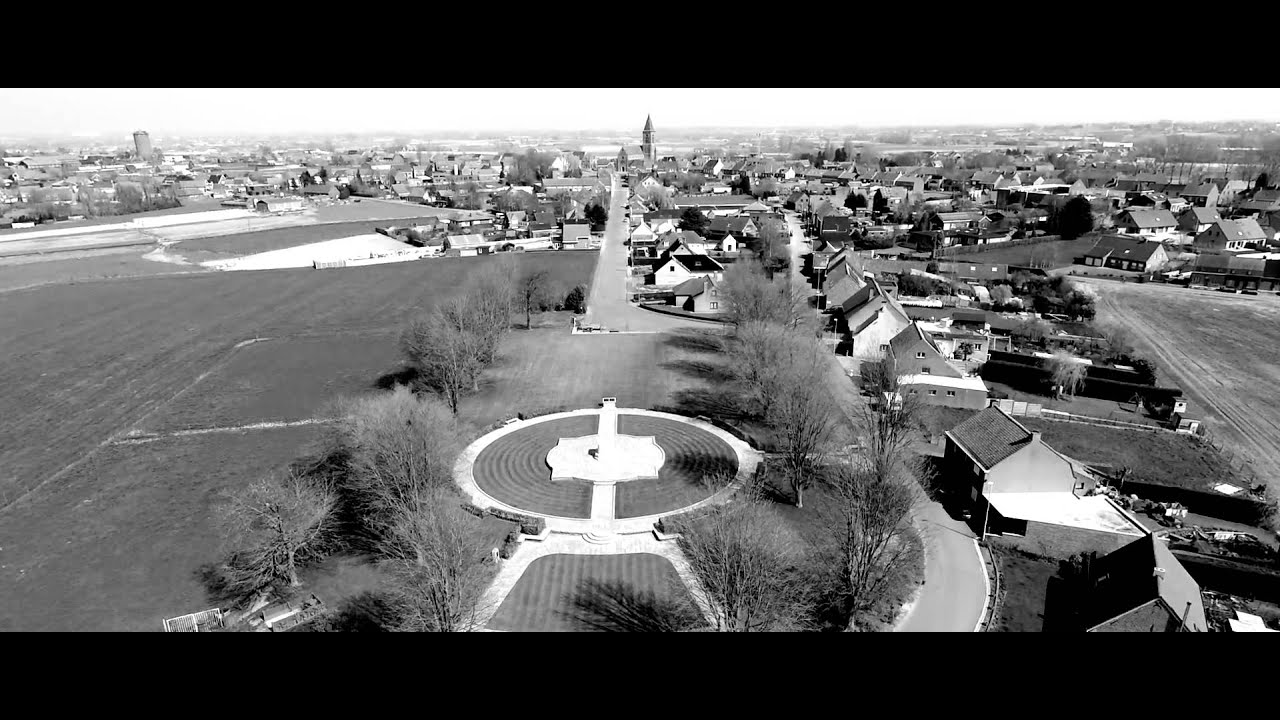 Het MMP1917 en omliggende kasteeldomein