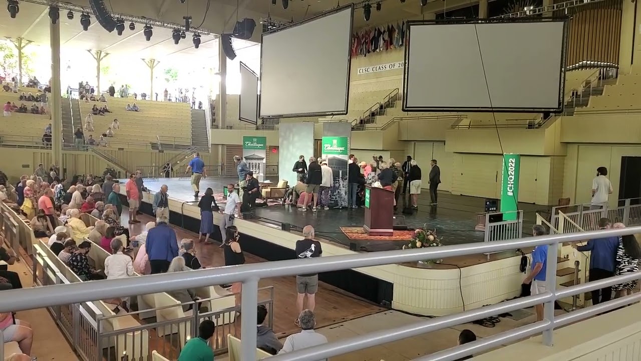 Witnesses Rush Stage to Stop Attack on Salman Rushdie