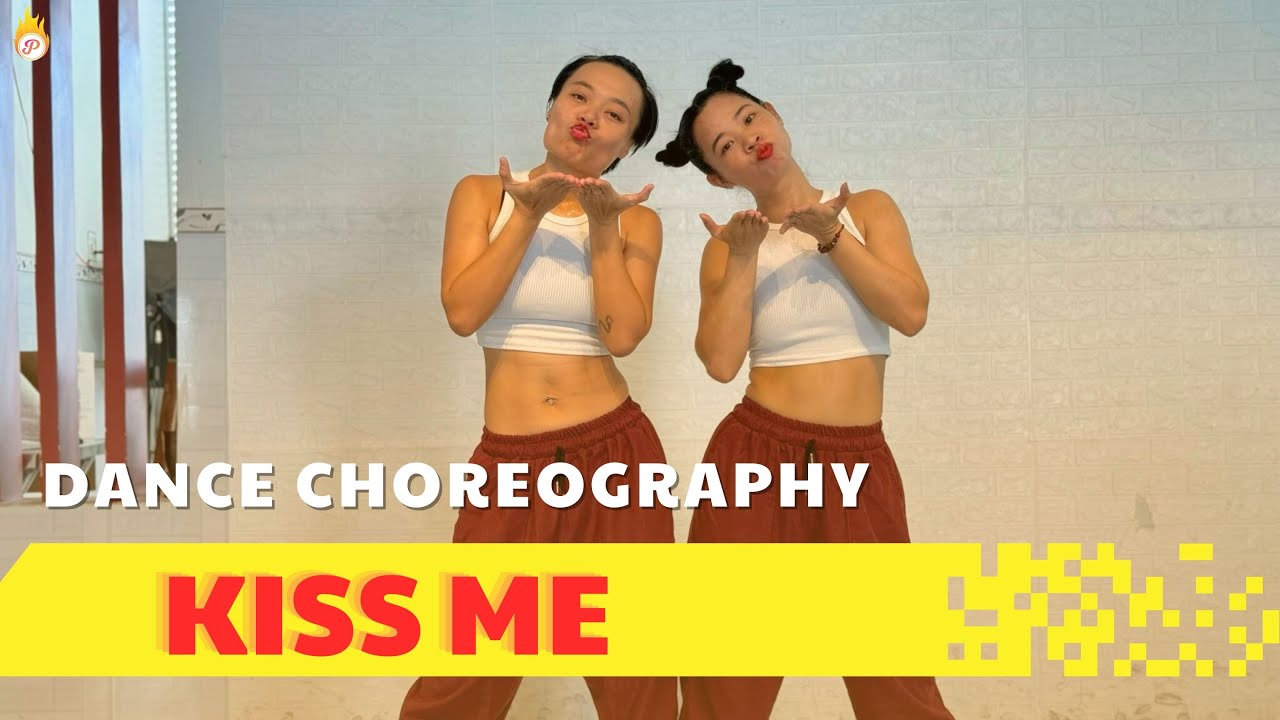 KISS ME REMIX - Thuỷ Tiên | Dance Trend | Dance Choreography | by Leyna & Zenny
