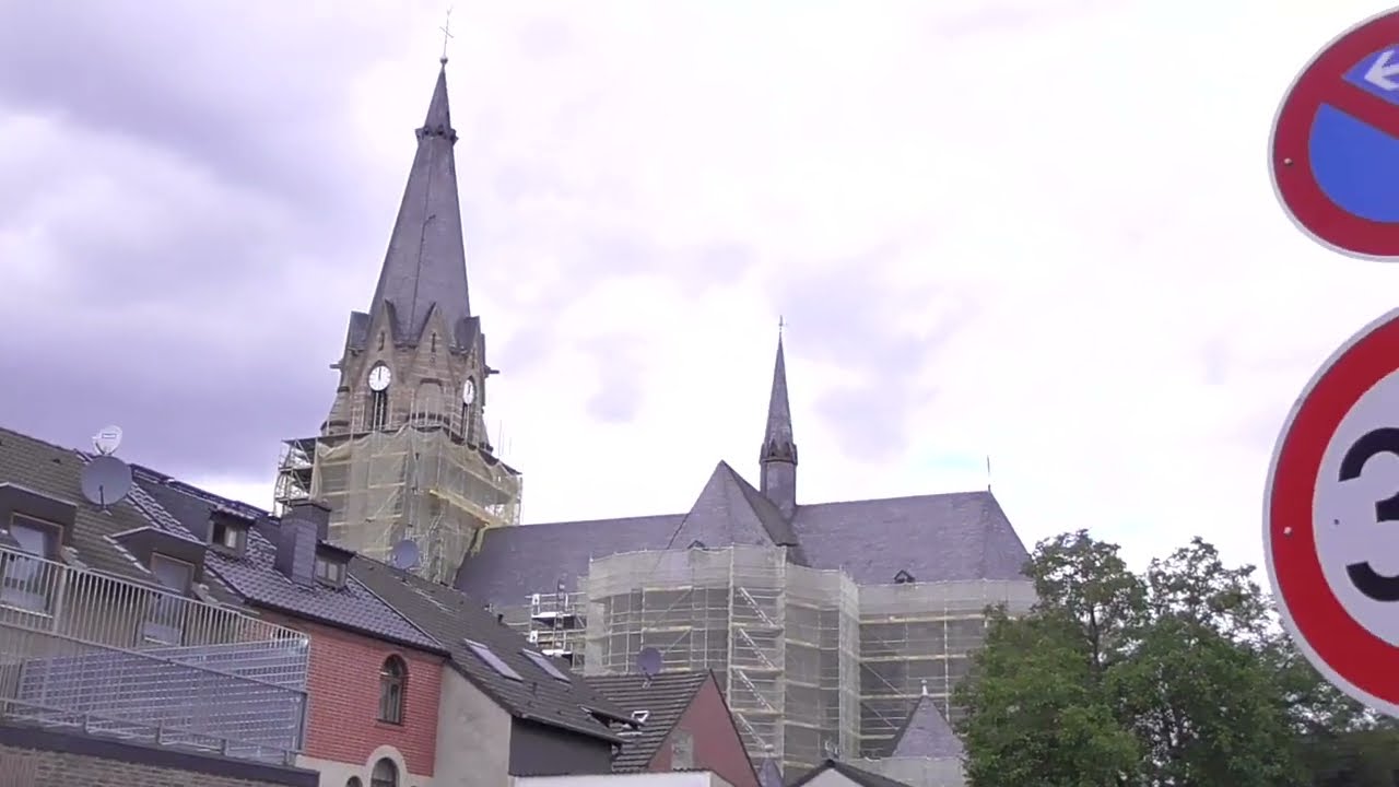 Kirche St. Mariä Himmelfahrt in Gustorf [Baustelle]