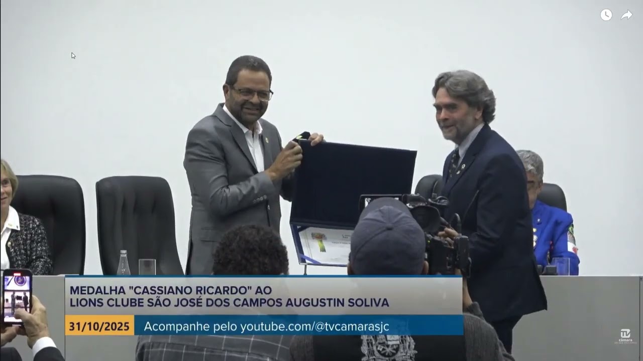 Lions Augustin Soliva recebe Medalha Cassiano Ricardo