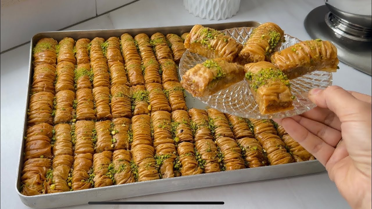 📣BAYRAMA BU TATLI OLAY OLUR ‼️YUFKASI ZAR GİBİ AÇILAN VE OKLAVADAN KAYAN / burma baklava tarifi