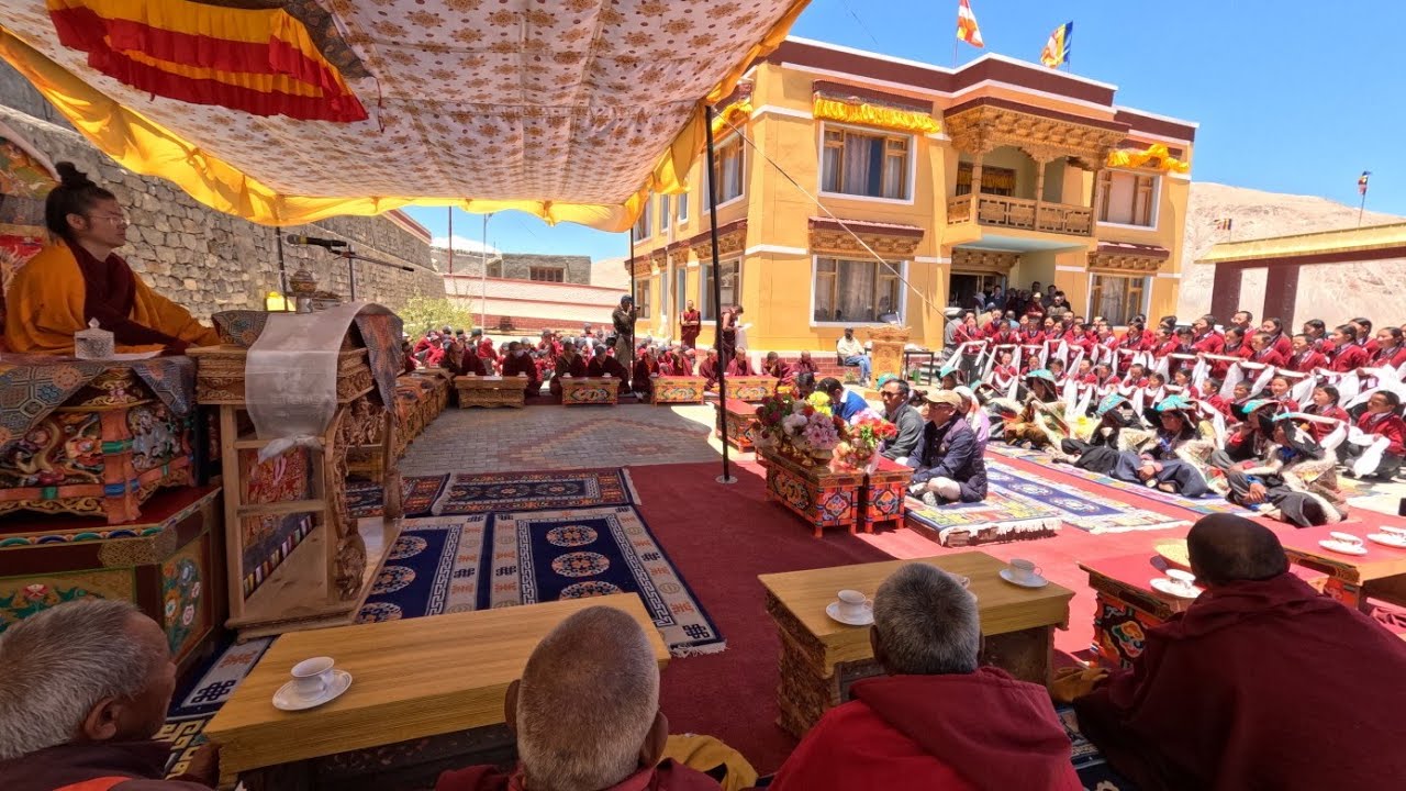 Chushul Ladakh ས་ག་ཟླ་བའི་ཚེས་བཅོ་ལྔ། གུར་ནག་དང་། ཨ་ཕྱི་ནག་པོ་སོགས་མཇལ་བ།