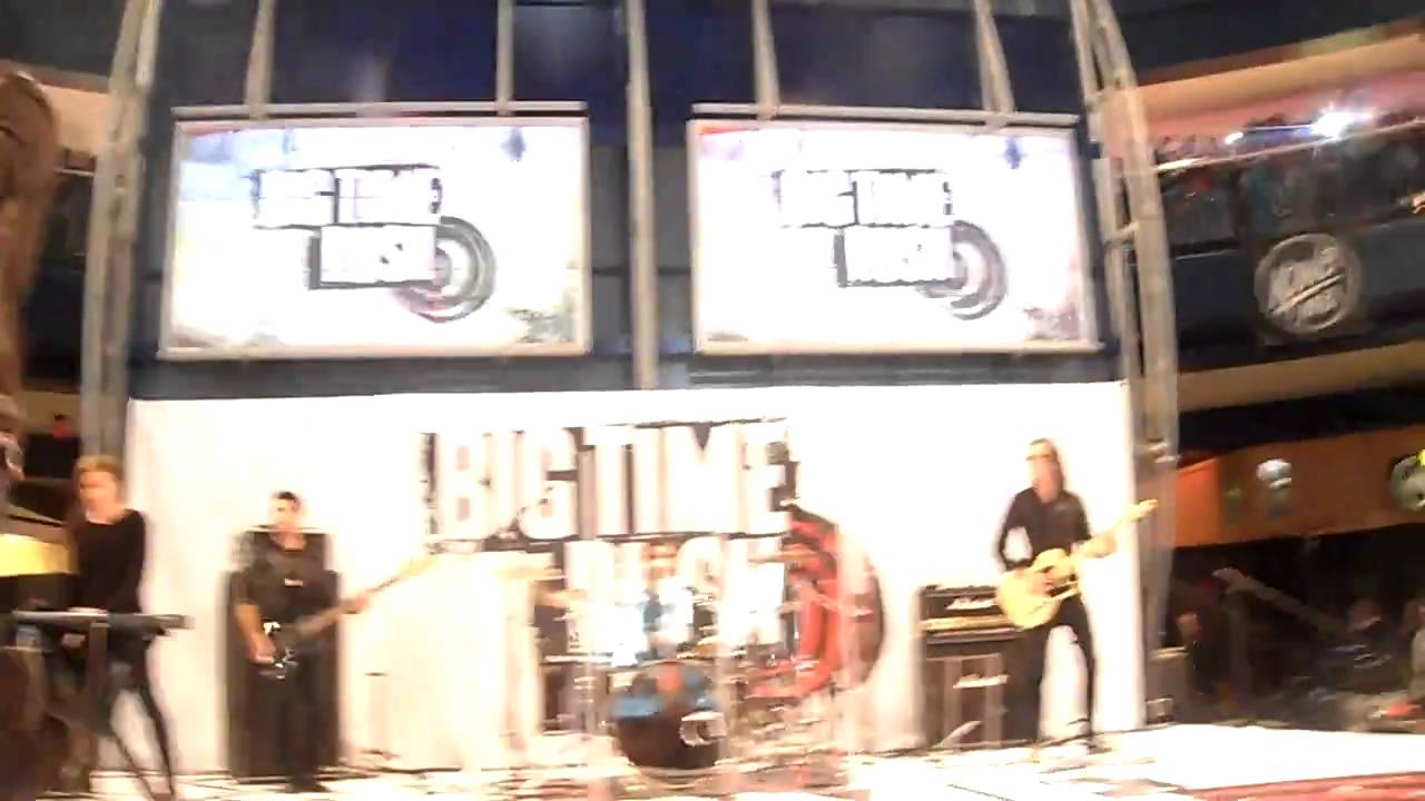City Is Ours-Big Time Rush (Mall Of America)