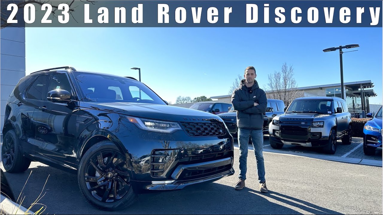 Land Rover Discovery P300 R-Dynamic S 2023 года.
