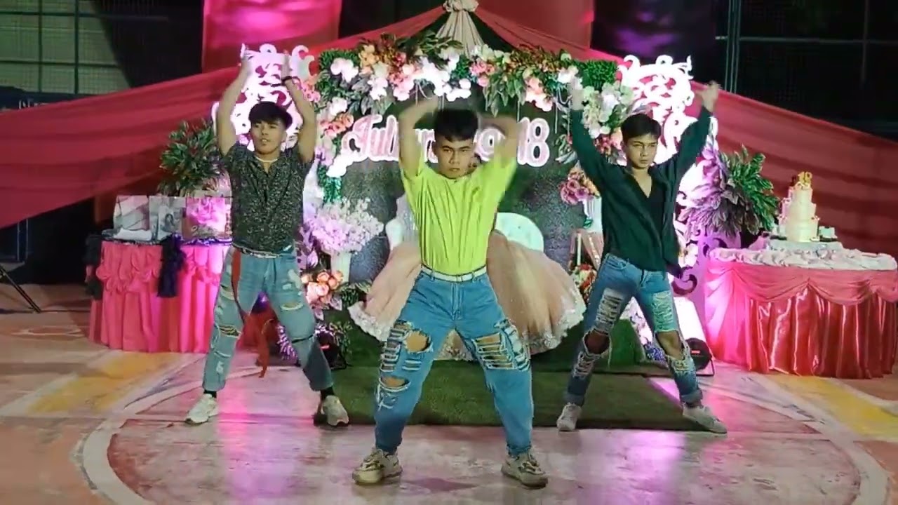 Netta - TOY - Israel | DANCE COVER by CARLO - CHOY - MENG