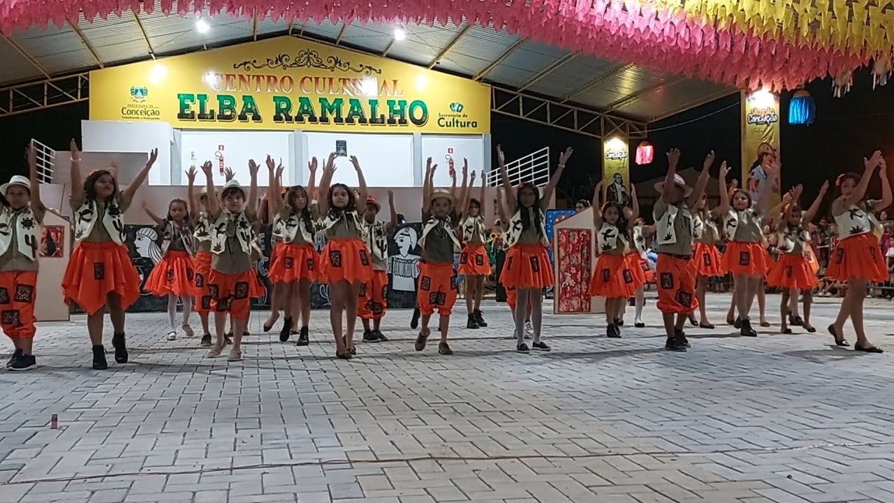 Cordel que Conta, Canta e Encanta ( Apresentação Junina da Escola Municipal Raimunda Leite Sobrinha)