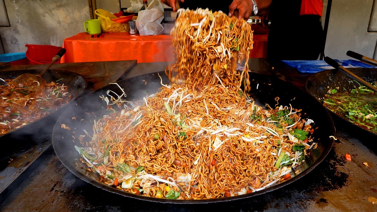 KL’s Hidden Pasar Malam Food – Cheap & Delicious Malaysian Eats! 🍛