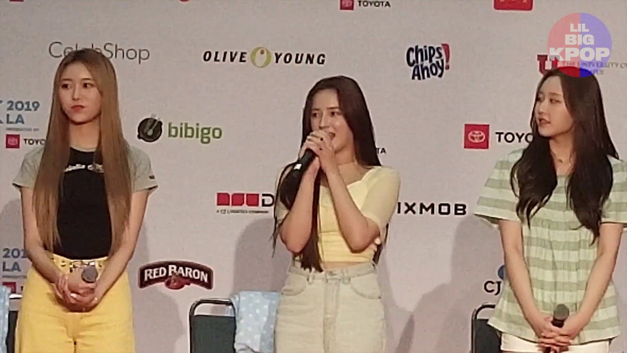 MOMOLAND HI TOUCH ARTIST ENGAGEMENT @ KCON LA 2019