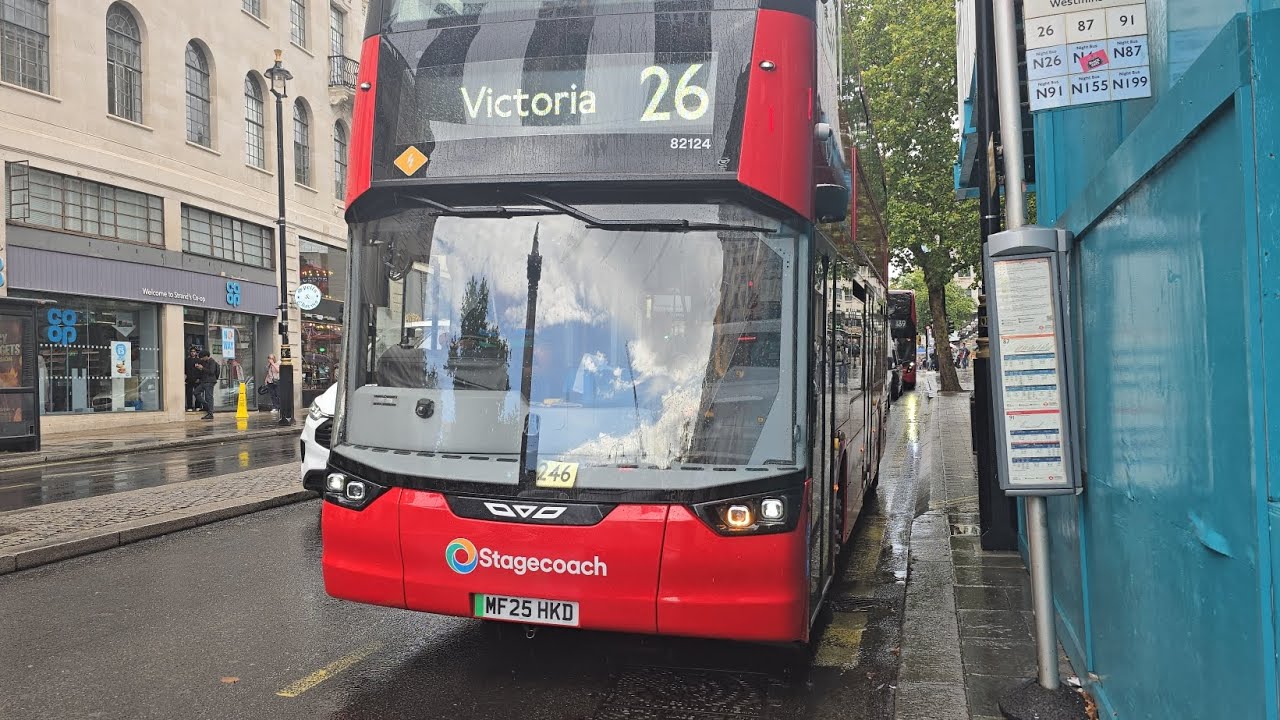 Stagecoach London Wright Electroliner Streetdeck 82124 MF25 HKD Route 26