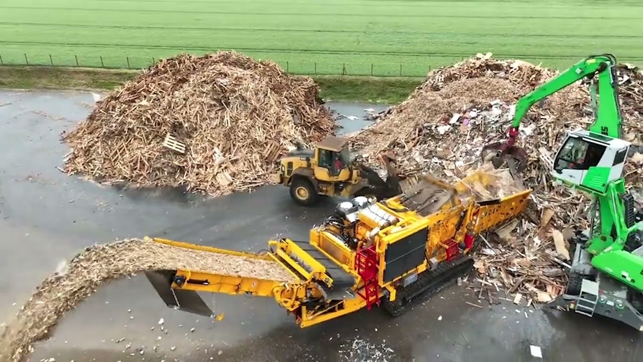 CBI 6400CT Horizontal Grinder- Processing Waste Wood