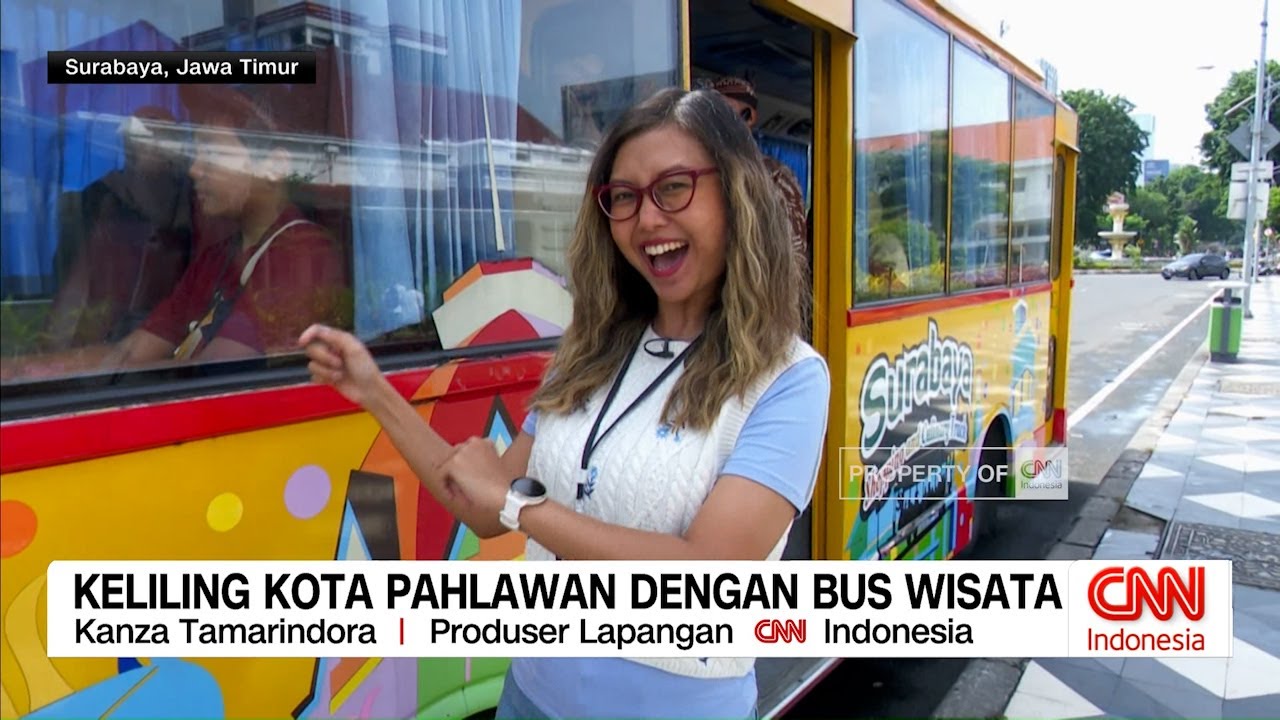 Keliling Kota Pahlawan Dengan Bus Wisata